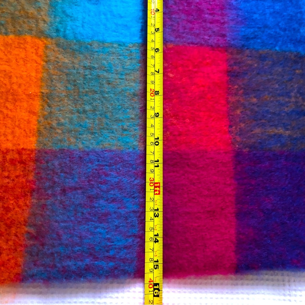 BNWT. Oversized plaid scarf.